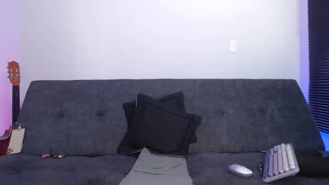   online show from November 10, 9:21 pm