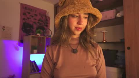 Natasha Independent model online show from March 12, 5:43 am