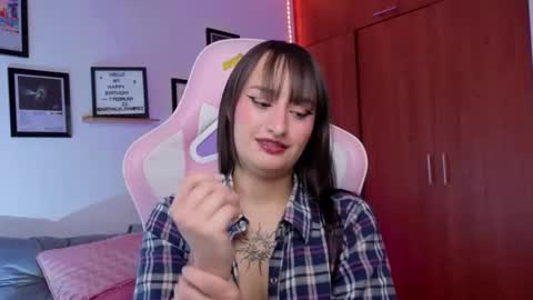 Nathalia Ramirez online show from February 12, 3:52 am