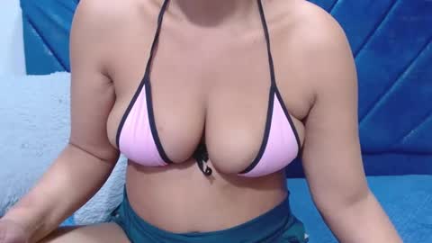 Snapshot of nathaliasmith3x chatting on October 9, 10:19 am Nathalia online show from October 9, 10:19 am