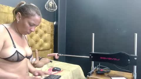 Snapshot of nathaliasmith3x chatting on January 5, 4:04 am Nathalia online show from January 5, 4:04 am