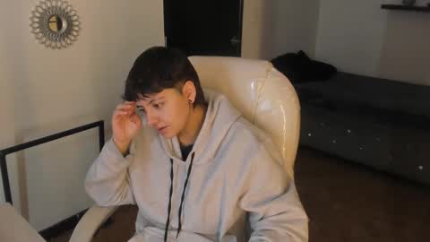 nathalyy_ds online show from March 8, 2:10 pm