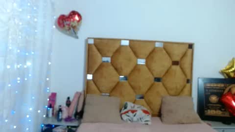 nathy_voyeur online show from April 10, 12:55 pm