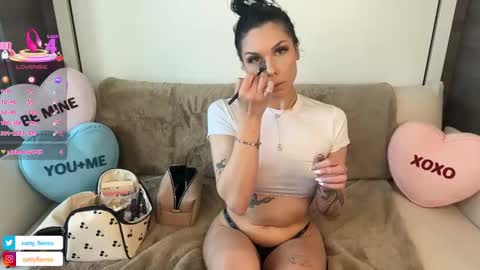 NATTY FIERROS online show from February 10, 10:19 pm