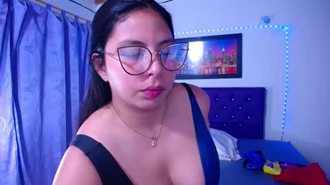  Annie  online show from February 18, 3:21 am