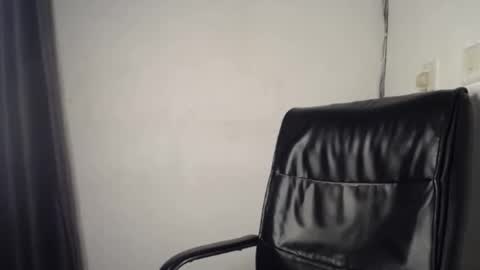 Zoey online show from November 21, 7:05 pm