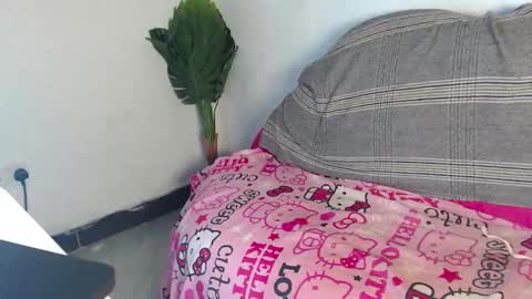 Snapshot of naughty_katrina1 chatting on October 18, 12:19 pm naughty_katrina1 online show from October 18, 12:19 pm