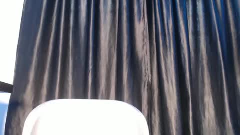 Snapshot of naughty_slimzy chatting on October 15, 9:12 am laura online show from October 15, 9:12 am