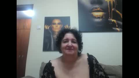 Snapshot of naughtykorin chatting on October 23, 7:42 pm korin online show from October 23, 7:42 pm