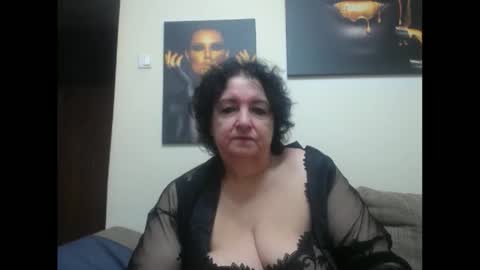Snapshot of naughtykorin chatting on October 28, 10:03 pm korin online show from October 28, 10:03 pm