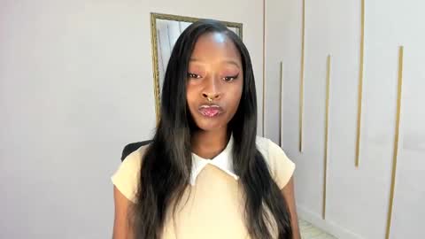 Nayaris 3 online show from September 15, 2:25 pm