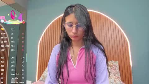 Naye  online show from December 17, 4:05 am