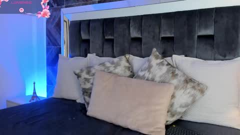    online show from March 23, 11:49 am