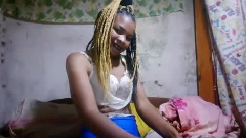 Nayla online show from June 28, 12:34 pm