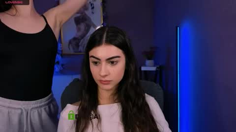 Meow online show from December 18, 3:06 pm