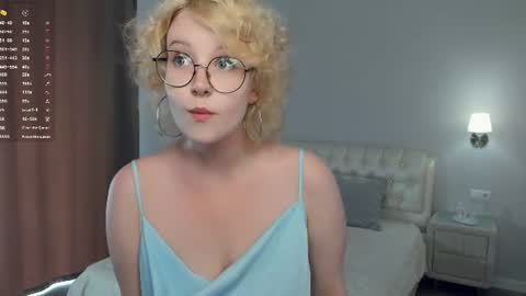nelly_gloss online show from July 13, 8:04 am