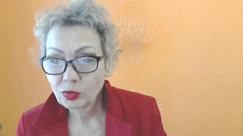 NessyJenixs online show from January 18, 9:27 am