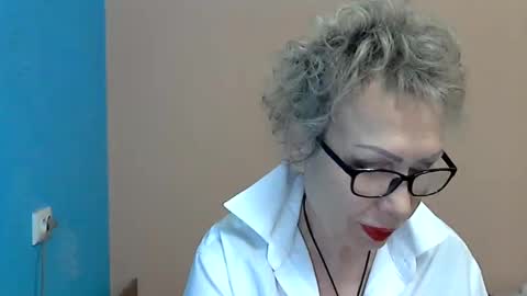 NessyJenixs online show from March 12, 7:14 pm