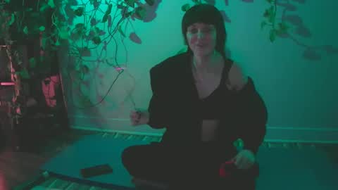 luna online show from January 2, 1:27 am