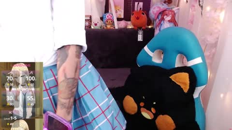 New Account Jade Delux online show from January 17, 8:00 pm