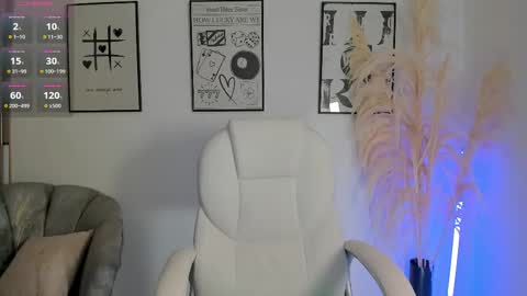 Nia online show from September 18, 12:58 pm