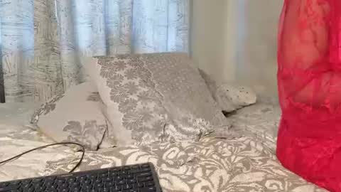 Lilly online show from July 28, 11:17 am