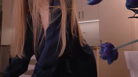 Nicka Cherie online show from March 6, 7:20 pm