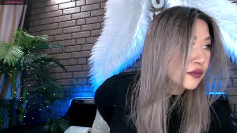 Nicky online show from April 26, 2:37 pm