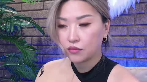 Nicky online show from March 6, 5:57 am