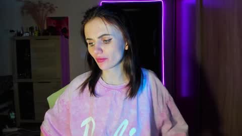 Nicky Weekends online show from January 25, 5:37 pm