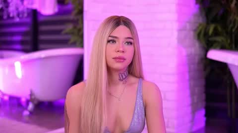 Nicky online show from February 15, 7:13 pm