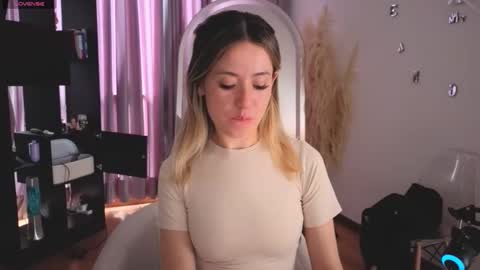 Nicky online show from November 27, 3:37 pm