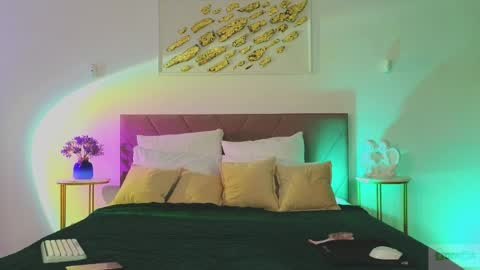 Nicole online show from April 4, 9:13 pm