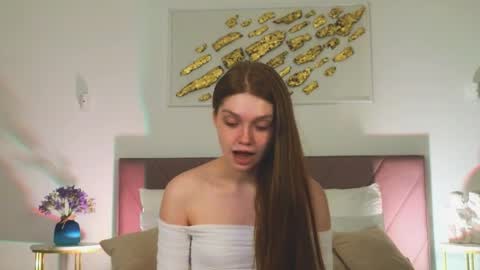 Nicole online show from April 5, 9:14 pm