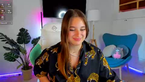 Nicole De Lux online show from July 28, 11:17 am