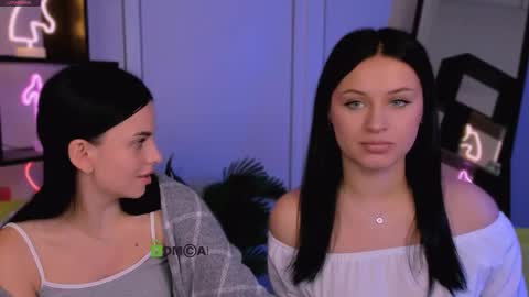 nicole_muah online show from October 2, 9:03 am