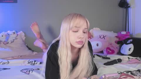 Mary online show from March 11, 5:11 am