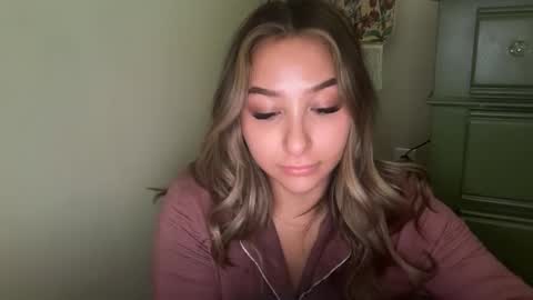 nicolelovesyou444 online show from October 31, 4:55 pm