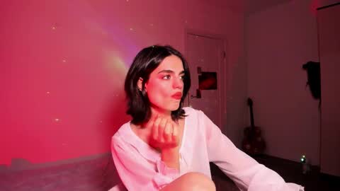 Daisy online show from January 9, 4:00 pm