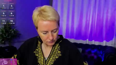 Snapshot of nika_smit chatting on September 19, 5:28 am Nika online show from September 19, 5:28 am