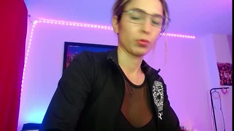 Snapshot of niki_1998 chatting on September 13, 11:46 pm Natalia online show from September 13, 11:46 pm