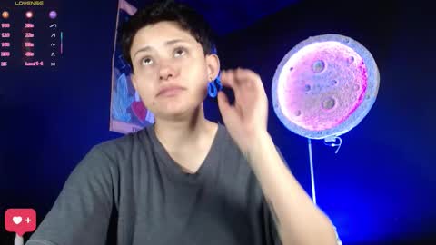 Nikky online show from March 15, 1:02 pm