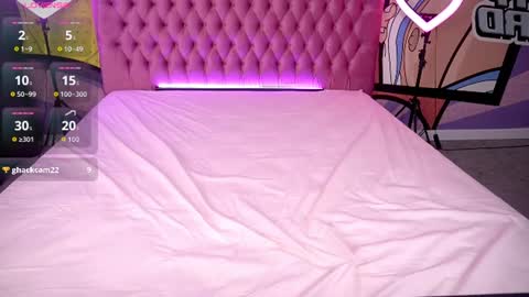 nikkyreyyy online show from June 27, 6:03 am