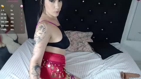 nikol_winick online show from November 14, 8:09 pm