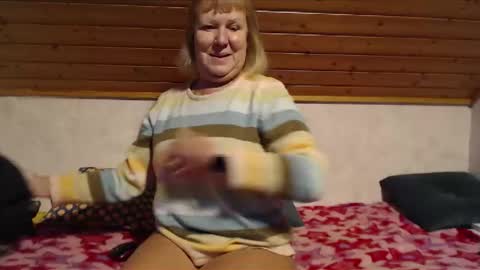 Nikole1 online show from December 14, 11:38 am