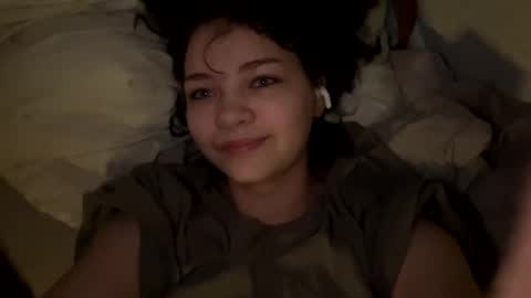 Snapshot of nikoli_naw chatting on February 10, 8:21 pm nikoli_naw online show from February 10, 8:21 pm