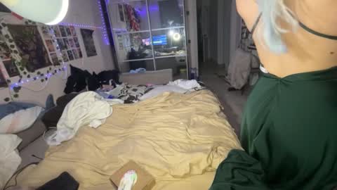 Snapshot of nikoli_naw chatting on October 10, 9:52 pm nikoli_naw online show from October 10, 9:52 pm