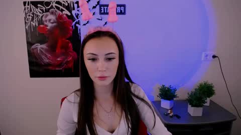 nikonara_ online show from March 4, 1:49 pm