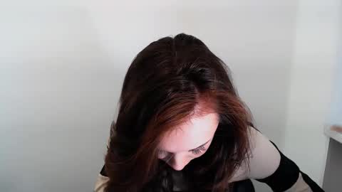 nikonara_ online show from October 15, 1:36 pm