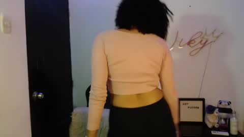 Nicole    GTM-5 1100 pm - 700 am online show from January 13, 7:32 am